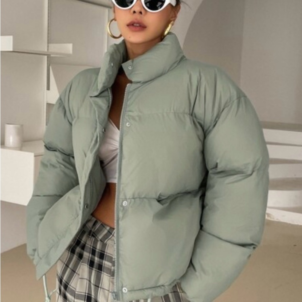 Divided Sage Green Puffer Jacket comfort zs‎ XS